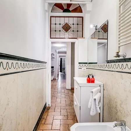 Spanish Garden Rom